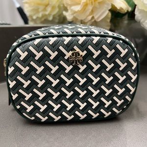 LIKE NEW Tory Burch Jitney Green Tzag Pouch